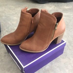 TOP Moda Dave Side Zipper Ankle Bootie Sz8.5